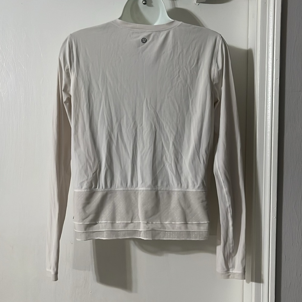 Lululemon long sleeve shirt - Picture 2 of 6